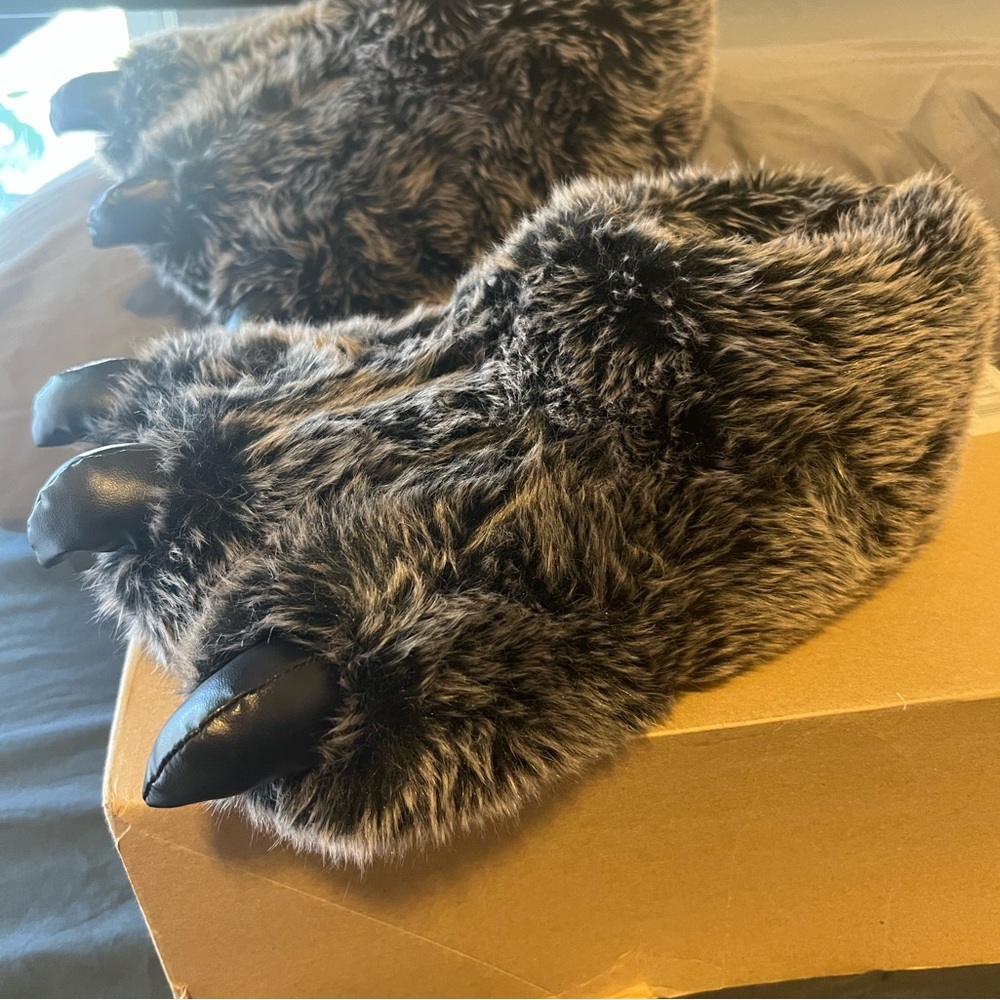 ‼️New George Monster Furry Slippers